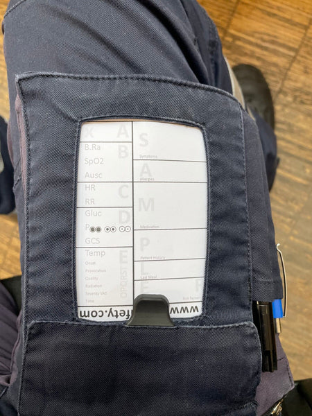 Trouserblock (typ A, English Version) for paramedics and EMTs, with ABCDE scheme, package with 10 blocks (type A), size A6